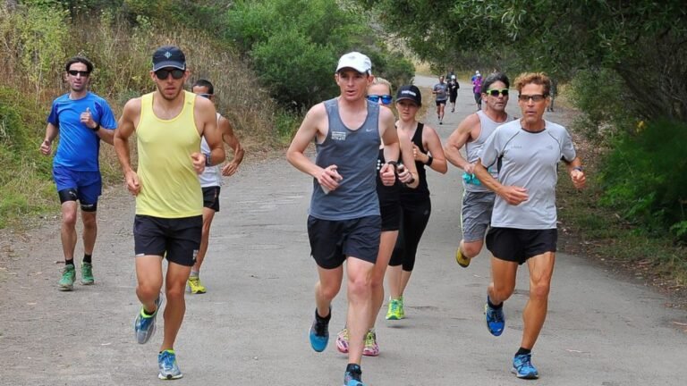 How Run Groups Improve Running Consistency